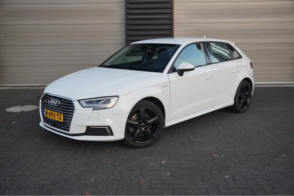 Audi A3 Sportback 1.4 e-tron Lease Ed.